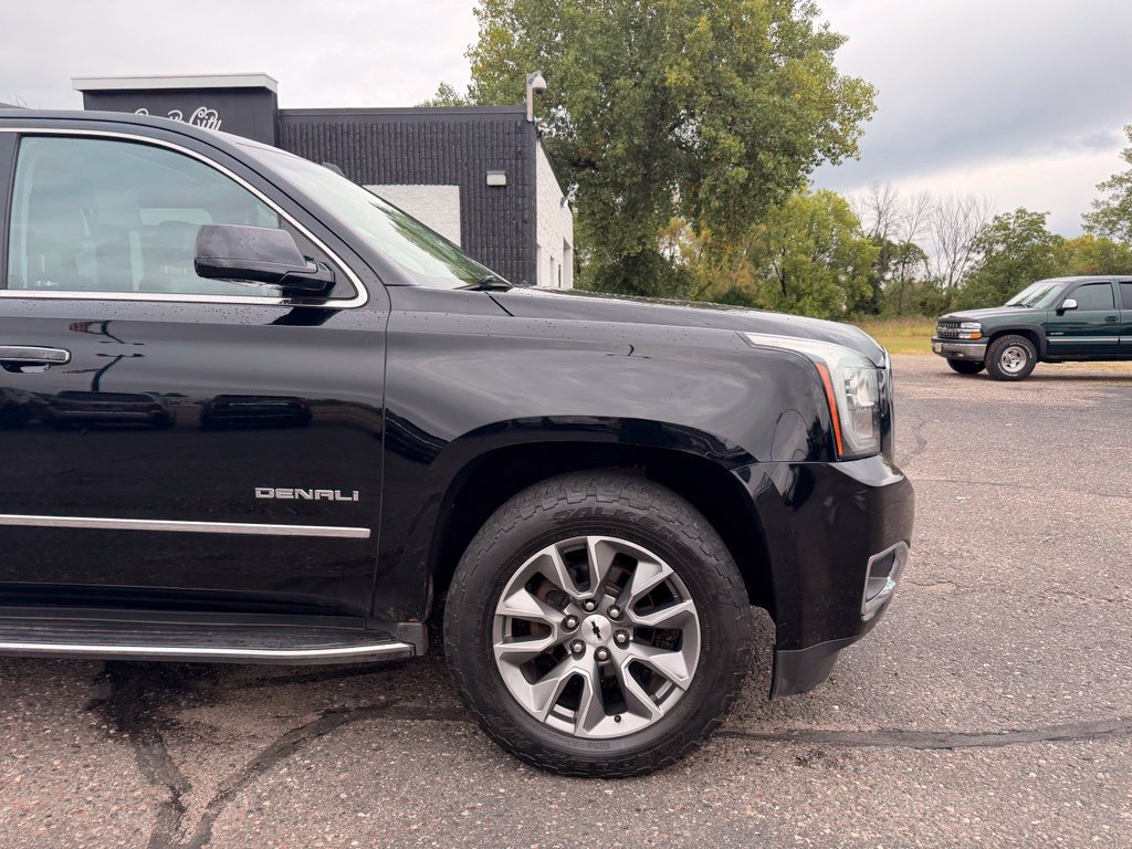 Used 2017 GMC Yukon XL Denali w/ Open Road Package AWD/4WD image 2