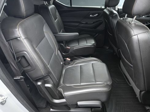 Used 2021 Chevrolet Traverse Premier w/ Redline Edition FWD image 39