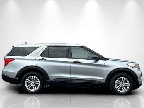 Used 2022 Ford Explorer 4WD image 3