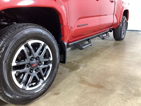 Used 2026 Toyota Tacoma TRD Sport w/ TRD Sport Upgrade Package AWD/4WD image 2