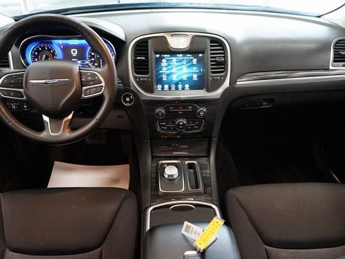 Used 2021 Chrysler 300 Touring w/ Sport Appearance Package image 36