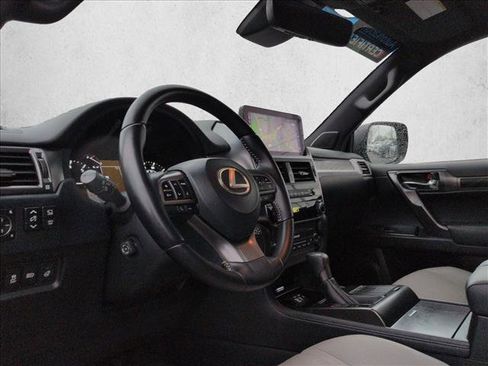 Used 2023 Lexus GX 460 w/ Black Line Special Edition image 9