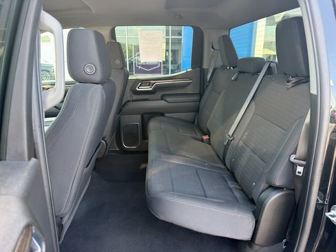 Used 2025 Chevrolet Silverado 1500 LT AWD/4WD image 10
