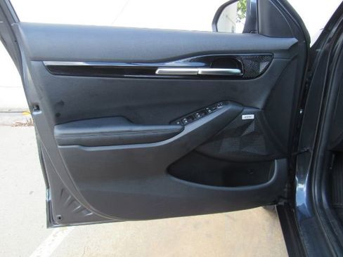 Used 2021 Kia Seltos SX image 11