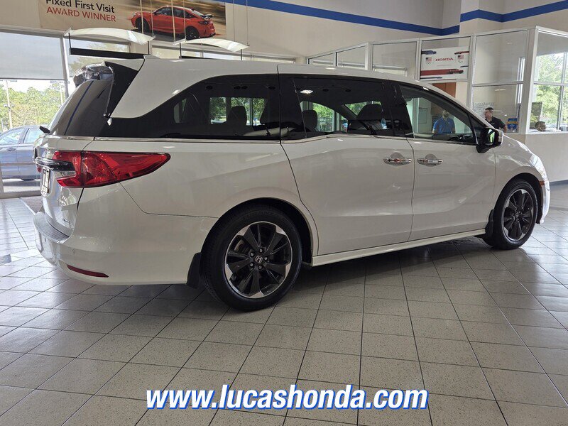 Used 2024 Honda Odyssey Elite image 4