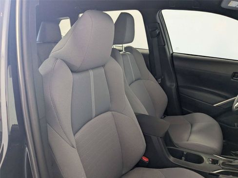 Used 2024 Toyota Corolla Cross AWD Hybrid image 33
