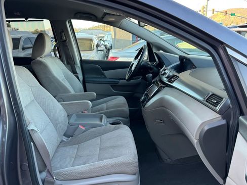 Used 2015 Honda Odyssey EX image 29