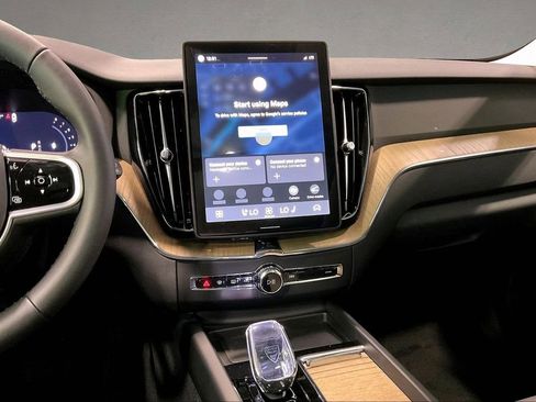 New 2026 Volvo XC60 B5 Core w/ Climate Package AWD/4WD image 6
