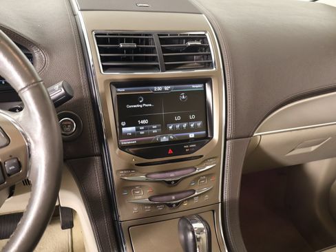 Used 2015 Lincoln MKX FWD w/ Equipment Group 102A image 5
