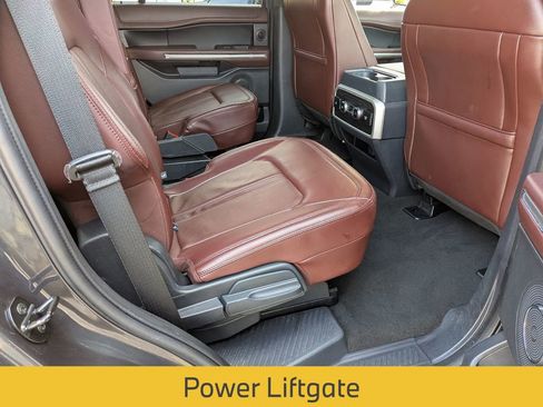 Used 2023 Ford Expedition Limited image 33