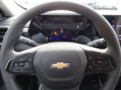 Certified 2026 Chevrolet TrailBlazer LT w/ Driver Confidence Package image 21