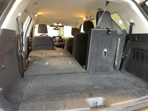 Used 2022 Nissan Pathfinder SV image 21