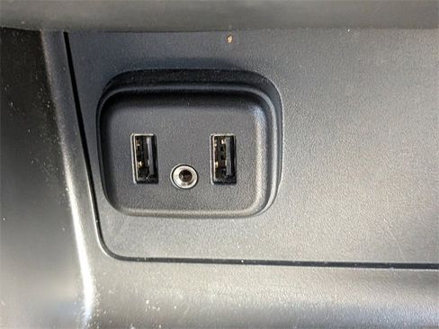 Used 2022 Chevrolet Colorado W/T w/ WT Convenience Package image 32