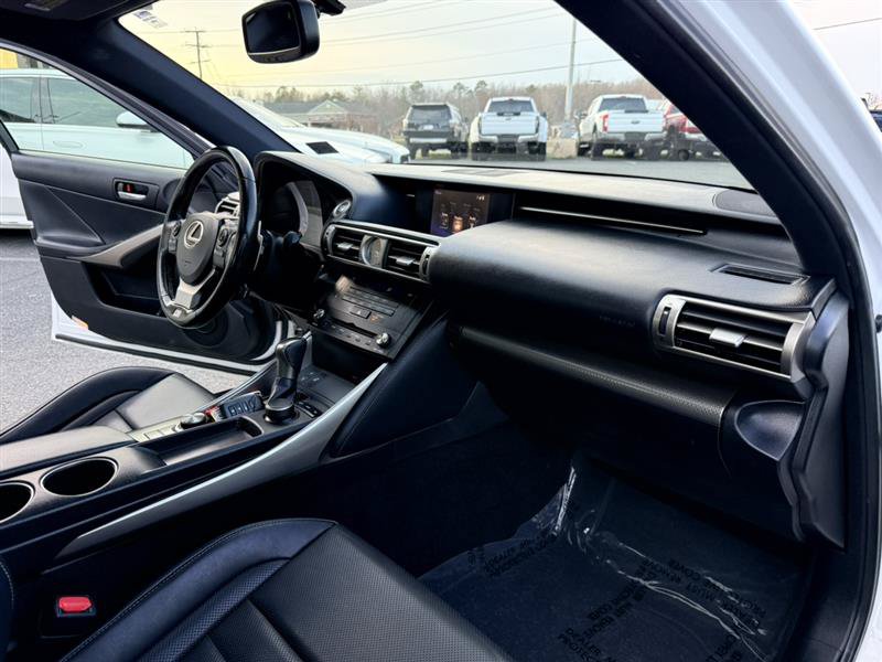 Used 2016 Lexus IS 200t w/ F Sport Package RWD image 15