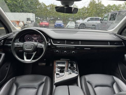 Used 2018 Audi Q7 3.0T Premium Plus w/ Premium Plus Package AWD/4WD image 32