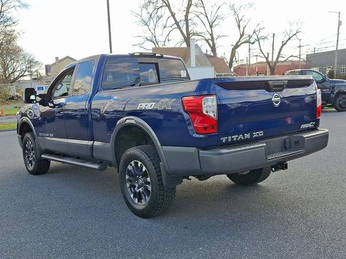 Used 2017 Nissan Titan PRO-4X image 3