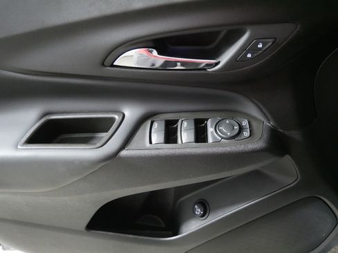 Used 2024 Chevrolet Equinox LT w/ LPO, Floor Liner Package image 19