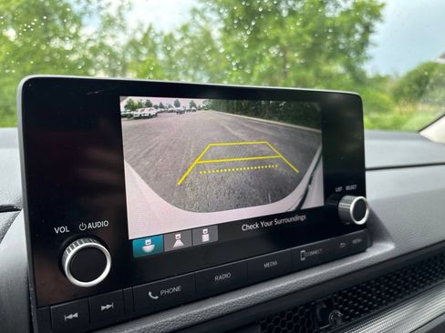 Used 2023 Honda CR-V LX image 26