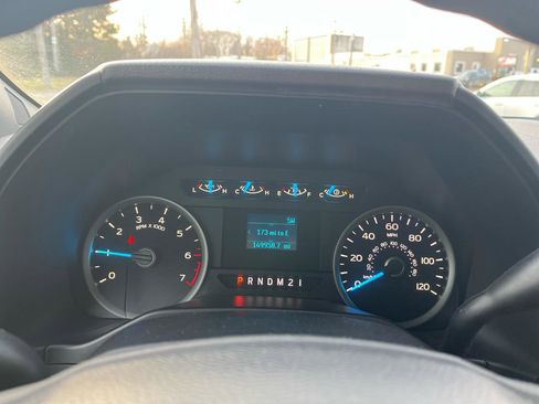 Used 2017 Ford F150 XLT image 10