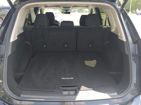 Used 2024 Nissan Rogue SV FWD image 12