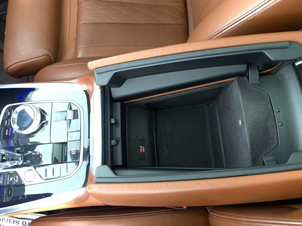 Used 2019 BMW X7 xDrive40i w/ Premium Package AWD/4WD image 28