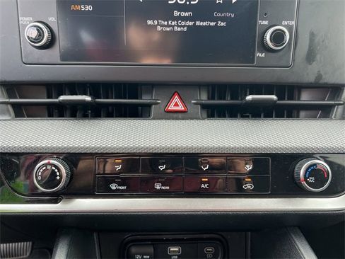 Certified 2024 Kia Sportage LX image 18