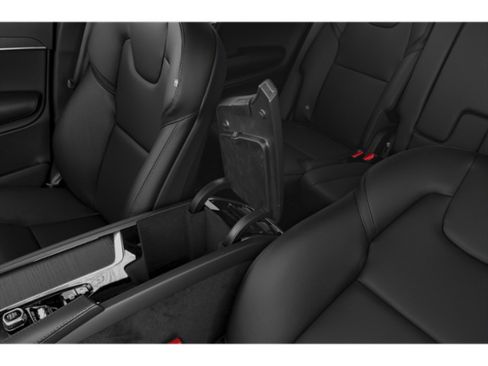 Used 2020 Volvo XC90 T5 Momentum w/ Protection Package Premier AWD/4WD image 11