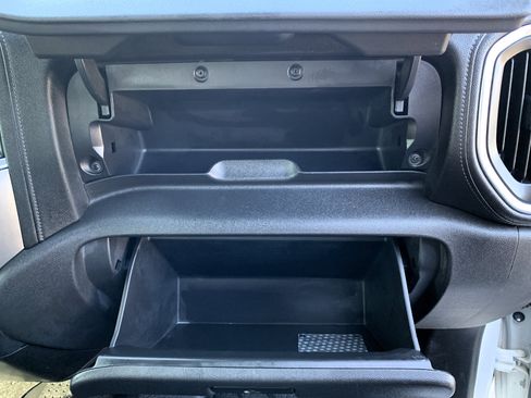 Used 2019 Chevrolet Silverado 1500 LT w/ All-Star Edition image 43