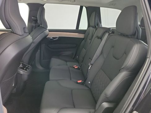 Used 2025 Volvo XC90 B6 Plus AWD/4WD image 14