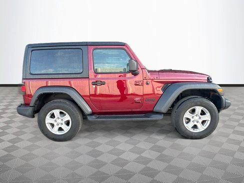 Used 2021 Jeep Wrangler Sport AWD/4WD image 5