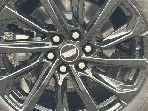 Used 2024 Cadillac Lyriq Sport AWD/4WD image 6