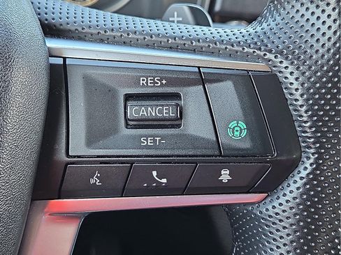 Used 2024 Mitsubishi Outlander SE image 22