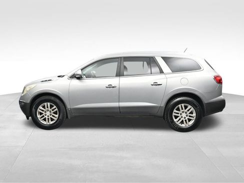 Used 2008 Buick Enclave CX w/ Driver Confidence Package FWD image 2