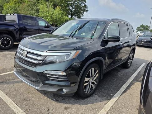 Used 2016 Honda Pilot Touring image 14