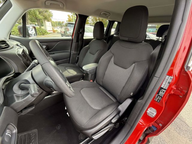 Used 2022 Jeep Renegade Sport w/ Sport Appearance Group FWD image 20