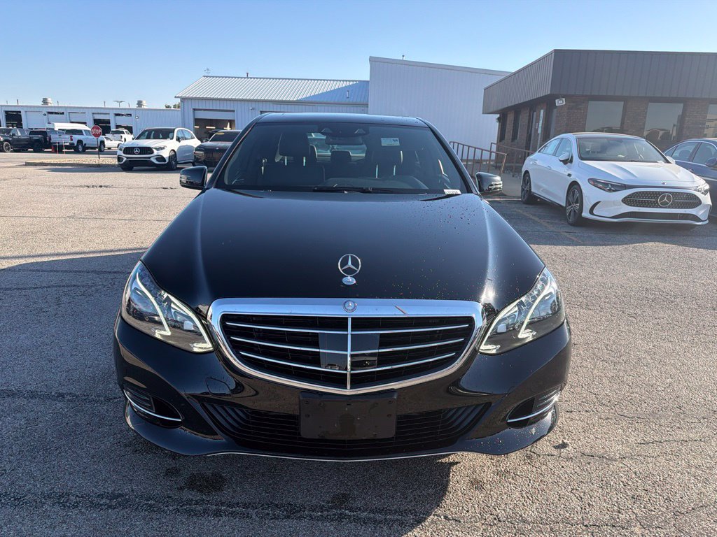 Used 2014 Mercedes-Benz E 350 4MATIC Sedan image 3