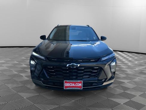 Used 2025 Chevrolet Trax ACTIV w/ Driver Confidence Package FWD image 2