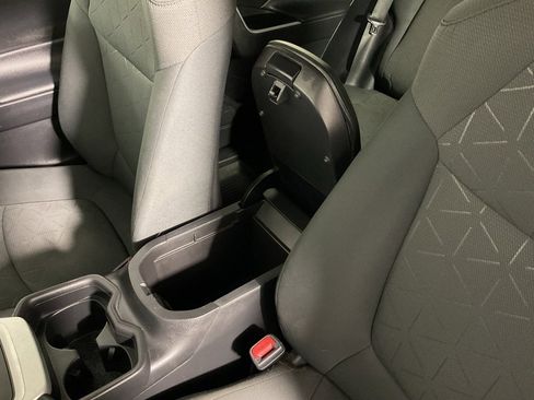 Used 2021 Toyota RAV4 XLE image 23