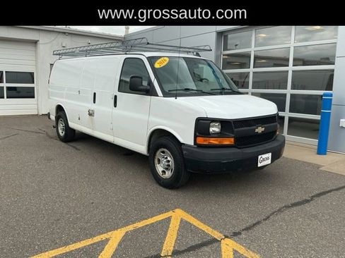 Used 2016 Chevrolet Express 3500 Extended RWD image 2