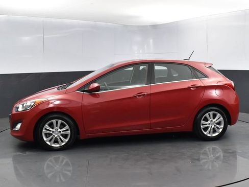 Used 2015 Hyundai Elantra GT FWD image 5