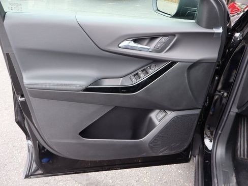 New 2026 Chevrolet Equinox LT w/ Convenience Package II image 4