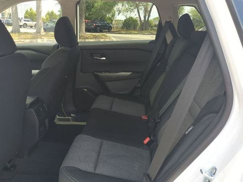 Certified 2026 Nissan Rogue SV FWD image 15