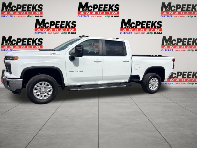 Used 2026 Chevrolet Silverado 2500 LT AWD/4WD image 2