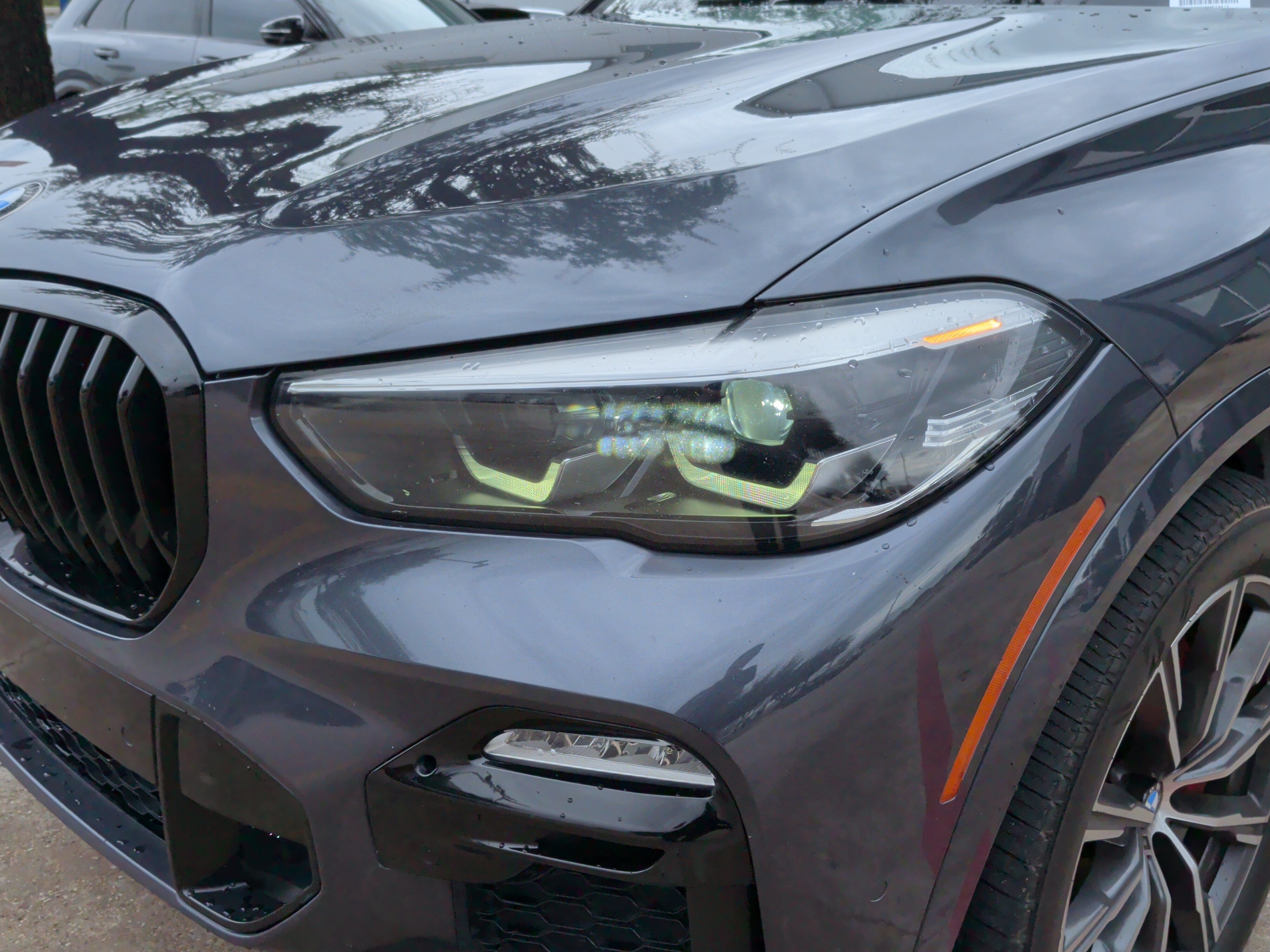 Used 2021 BMW X5 xDrive40i w/ M Sport Package AWD/4WD image 6
