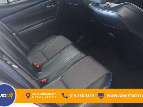 Used 2017 Toyota Corolla SE w/ Carpet Mat Package (TMS) FWD image 13