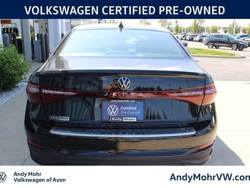 Used 2026 Volkswagen Jetta Sport FWD image 8