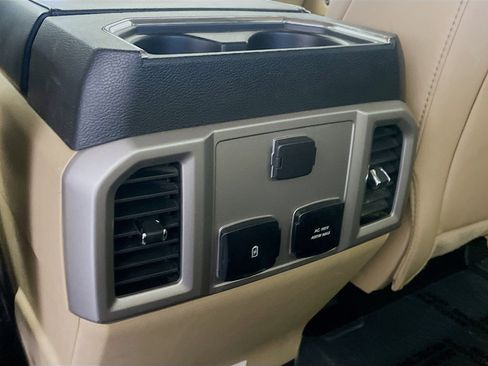 Used 2020 Ford F250 Lariat w/ Lariat Ultimate Package image 17