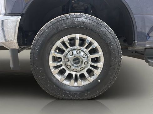 Used 2022 Ford F350 XLT w/ XLT Premium Package image 25