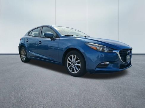 Used 2018 MAZDA MAZDA3 Sport image 3