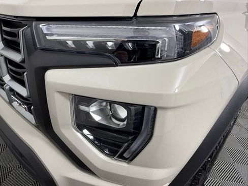 Used 2026 GMC Canyon AT4 image 18